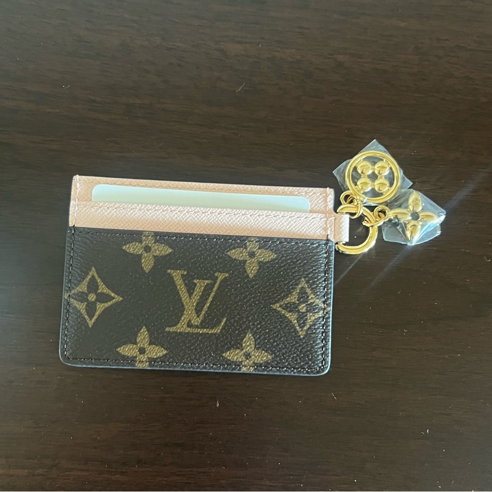 LV Monogram Rose Ballerine Charms Card Holder With Gold Hardware.New. Authentic. - Picture 3 of 7